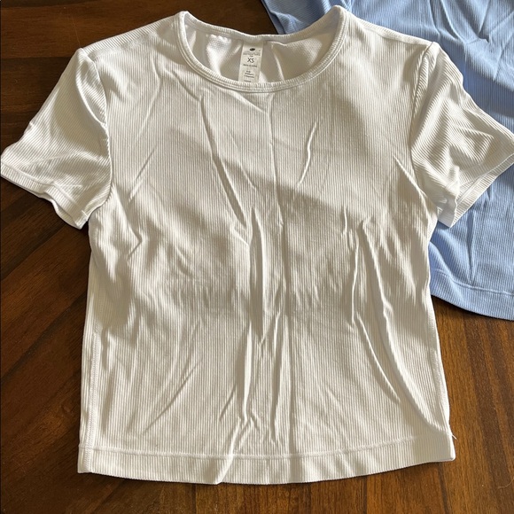 Yogalicious Crop Top Set - Picture 2 of 8